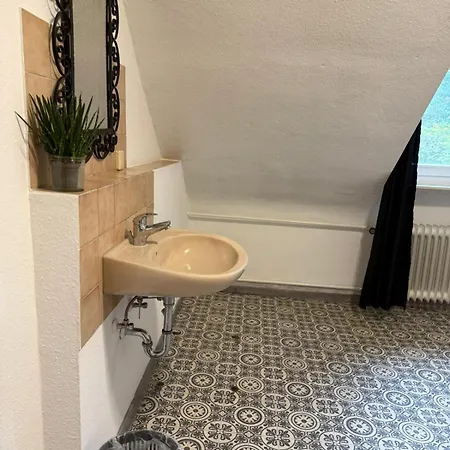 Rum i privatbostad Nur Ein Bett Mit Gemeinschaftsbad