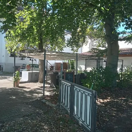 Rum i privatbostad Nur Ein Bett Mit Gemeinschaftsbad Karlsruhe